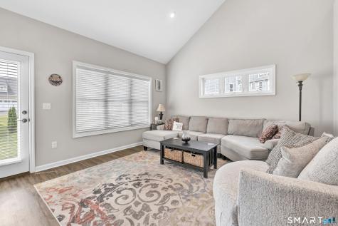 47 Lombard Circle North Haven CT 06473