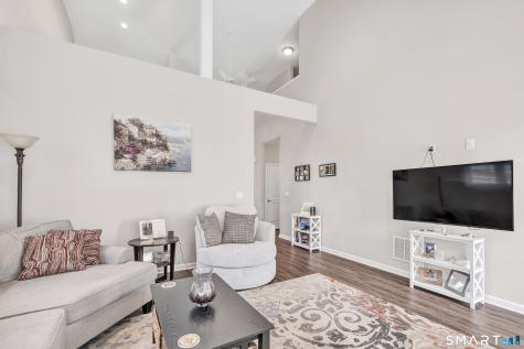 47 Lombard Circle North Haven CT 06473