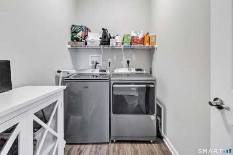 47 Lombard Circle North Haven CT 06473