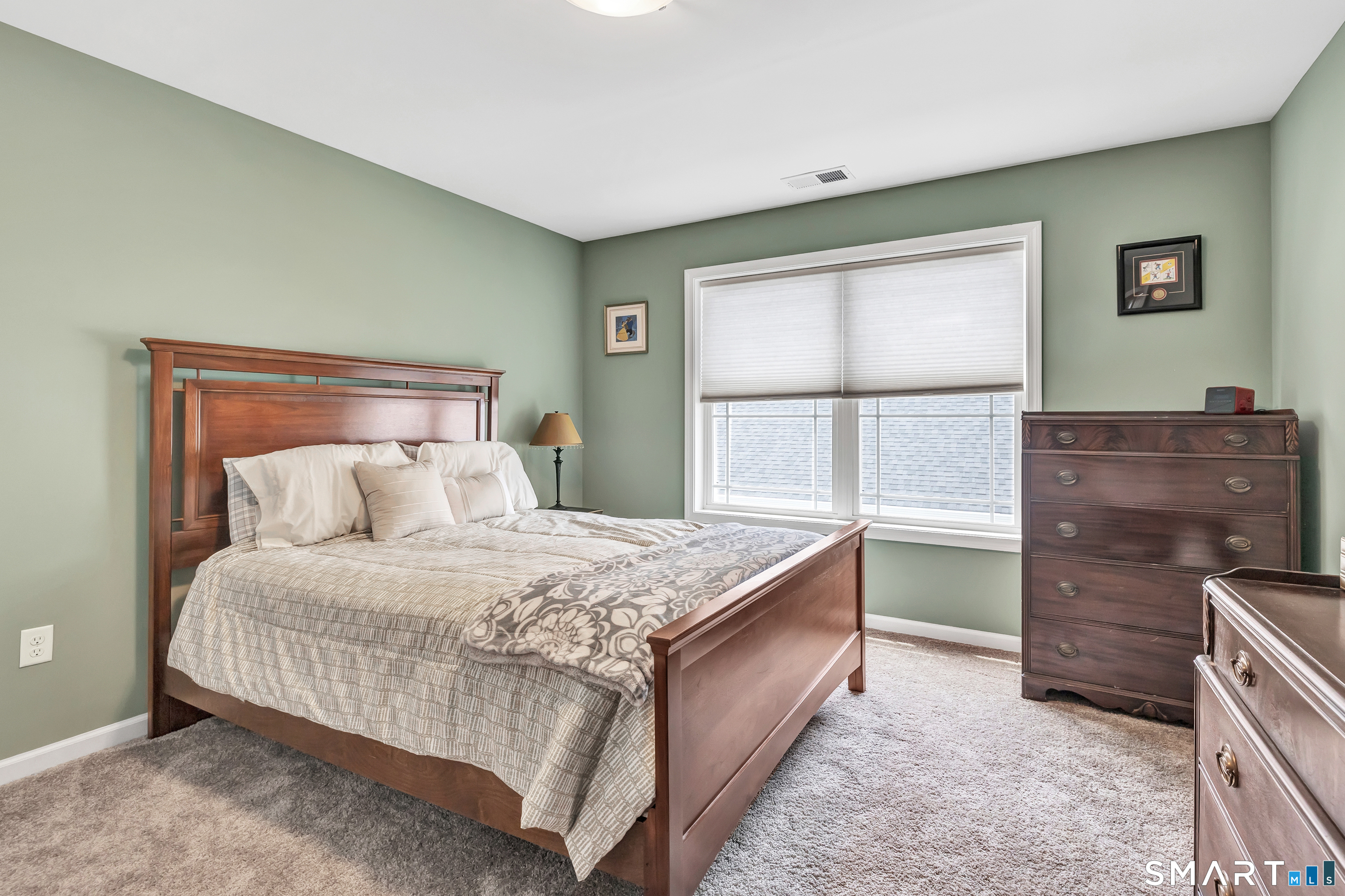 47 Lombard Circle North Haven CT 06473