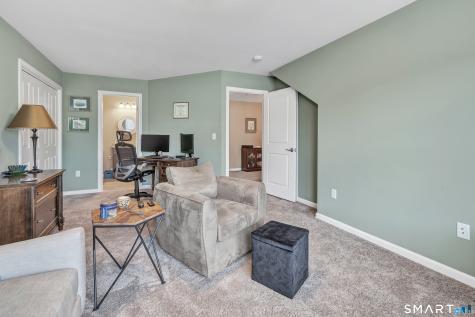 47 Lombard Circle North Haven CT 06473