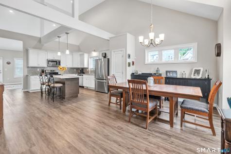 47 Lombard Circle North Haven CT 06473