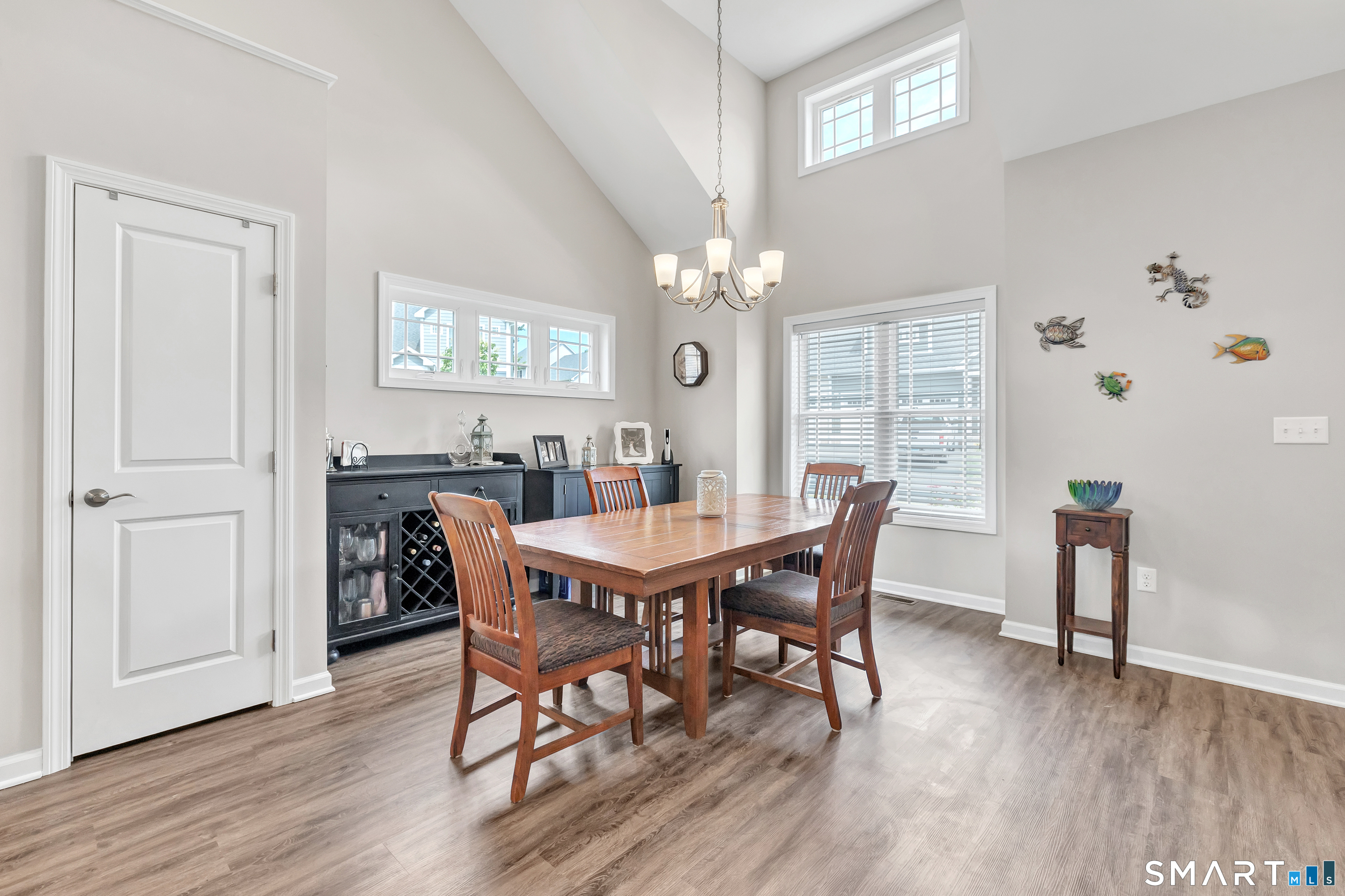 47 Lombard Circle North Haven CT 06473