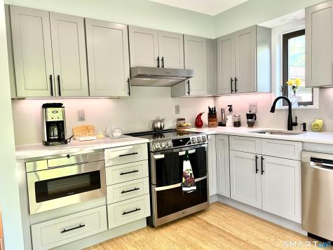 35 Heritage Drive Avon CT 06001