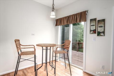 172 Summerfield Gardens Shelton CT 06484