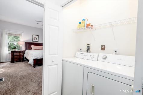 172 Summerfield Gardens Shelton CT 06484