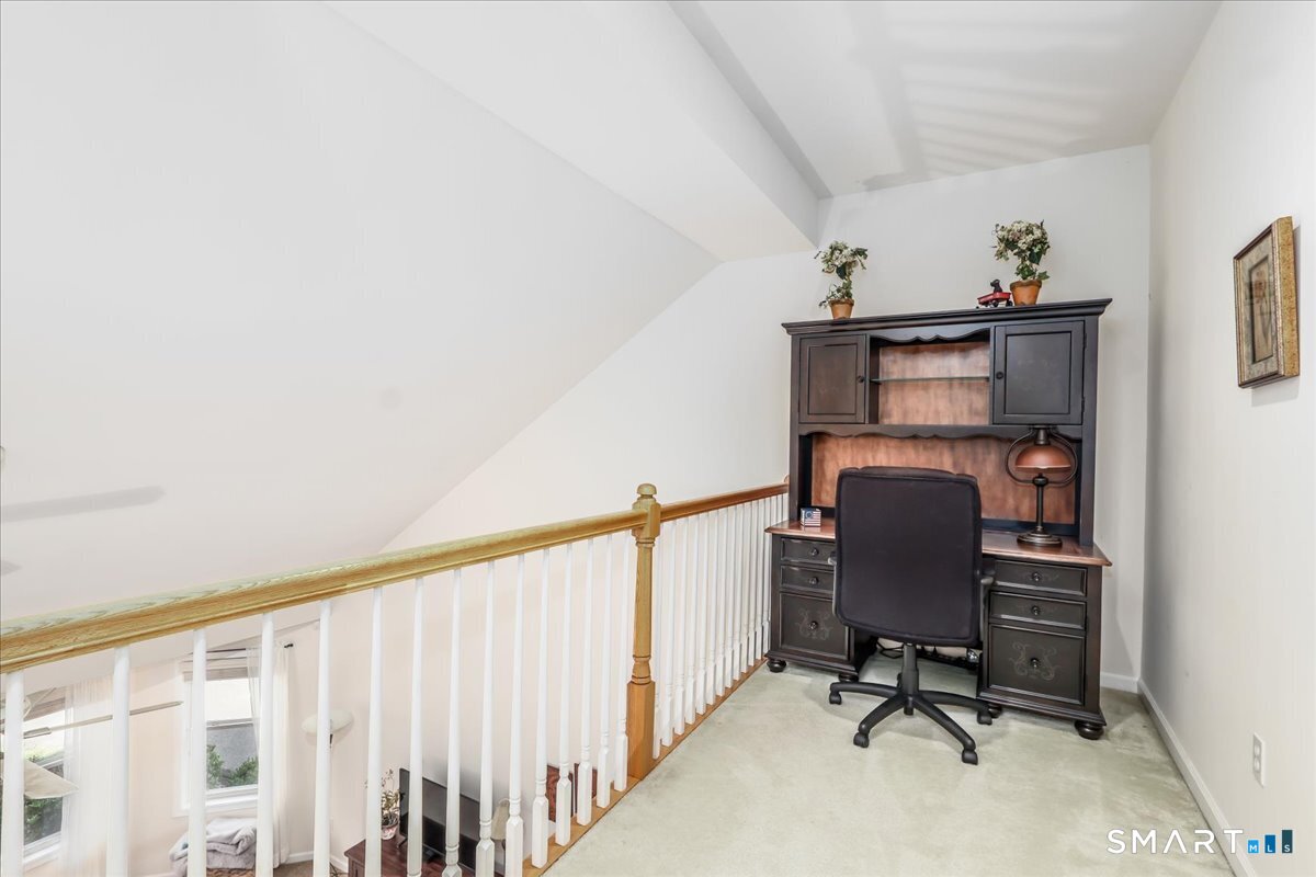 172 Summerfield Gardens Shelton CT 06484