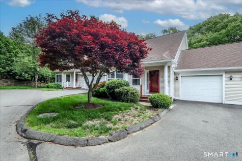 172 Summerfield Gardens Shelton CT 06484
