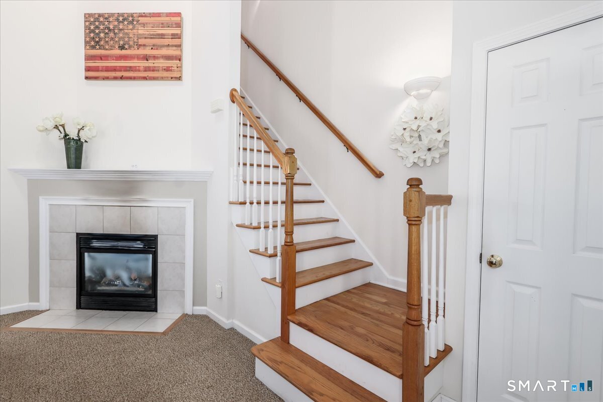 172 Summerfield Gardens Shelton CT 06484