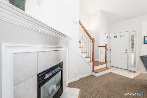 172 Summerfield Gardens Shelton CT 06484
