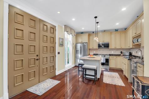 19 Thermos Avenue Norwich CT 06360