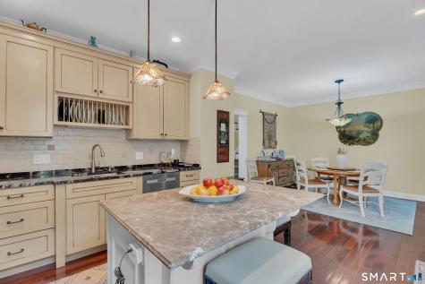 19 Thermos Avenue Norwich CT 06360