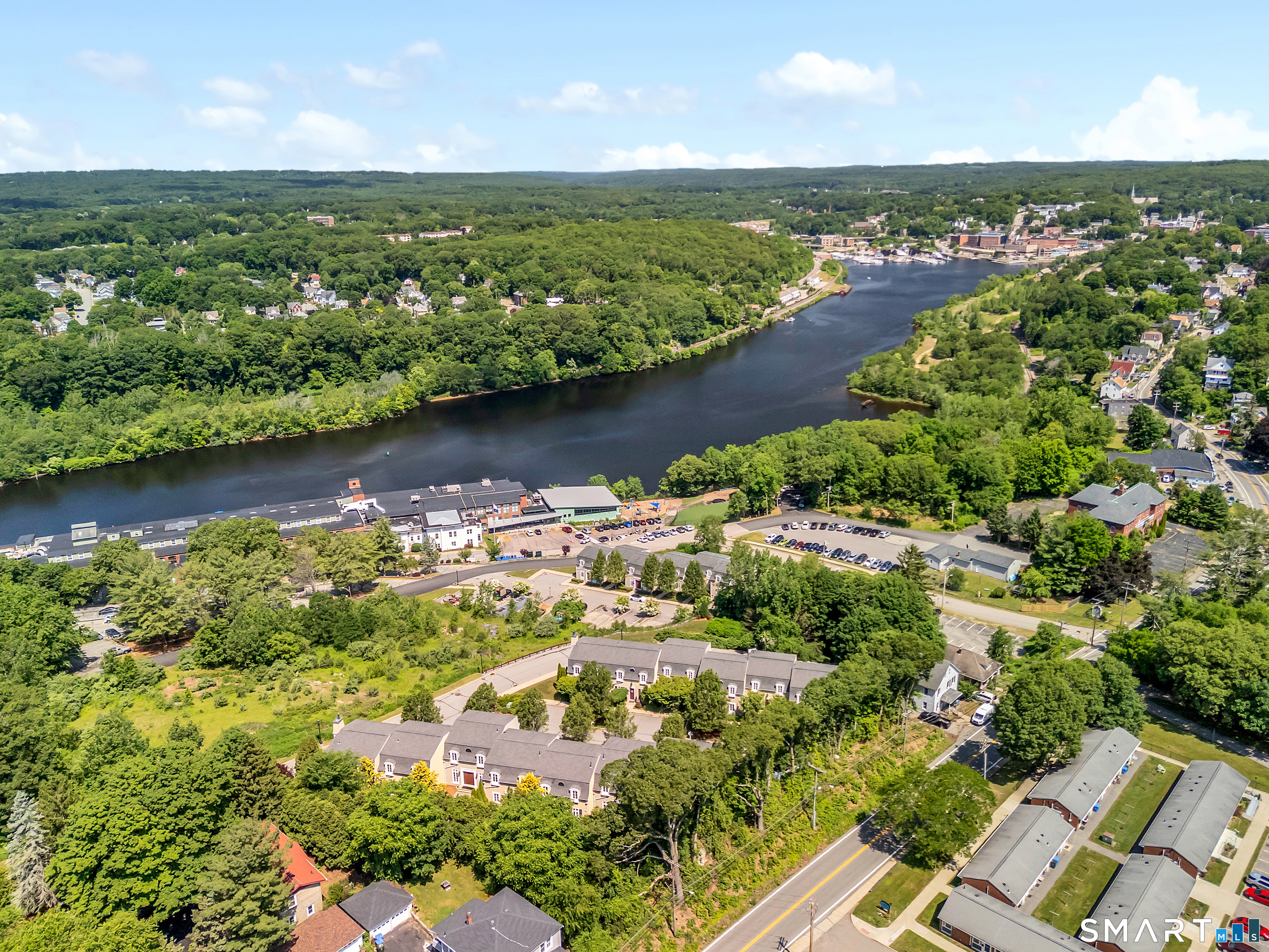 19 Thermos Avenue Norwich CT 06360