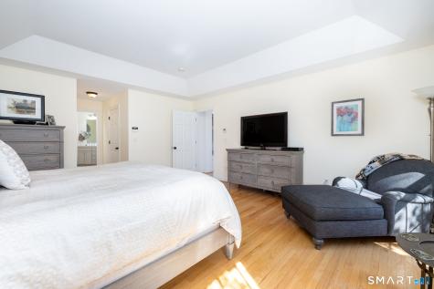 8 Billingsgate Drive Simsbury CT 06070