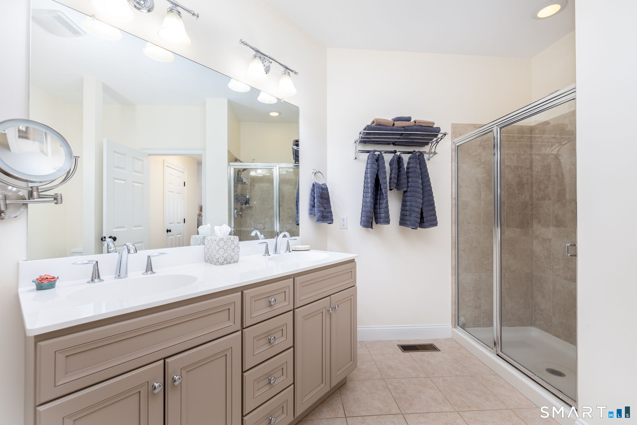 8 Billingsgate Drive Simsbury CT 06070