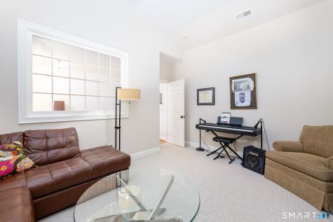 8 Billingsgate Drive Simsbury CT 06070