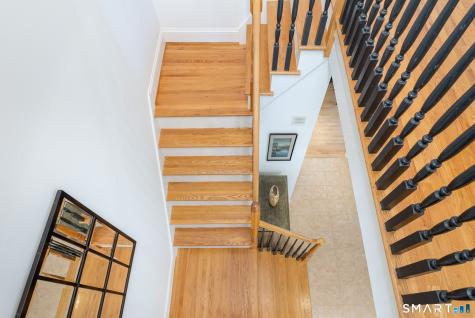8 Billingsgate Drive Simsbury CT 06070