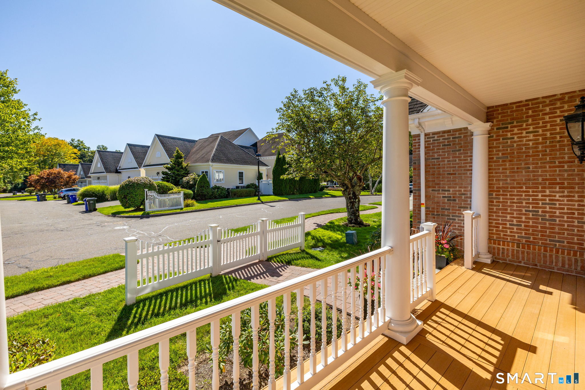 8 Billingsgate Drive Simsbury CT 06070