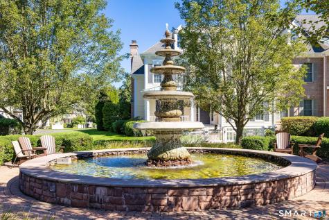 8 Billingsgate Drive Simsbury CT 06070