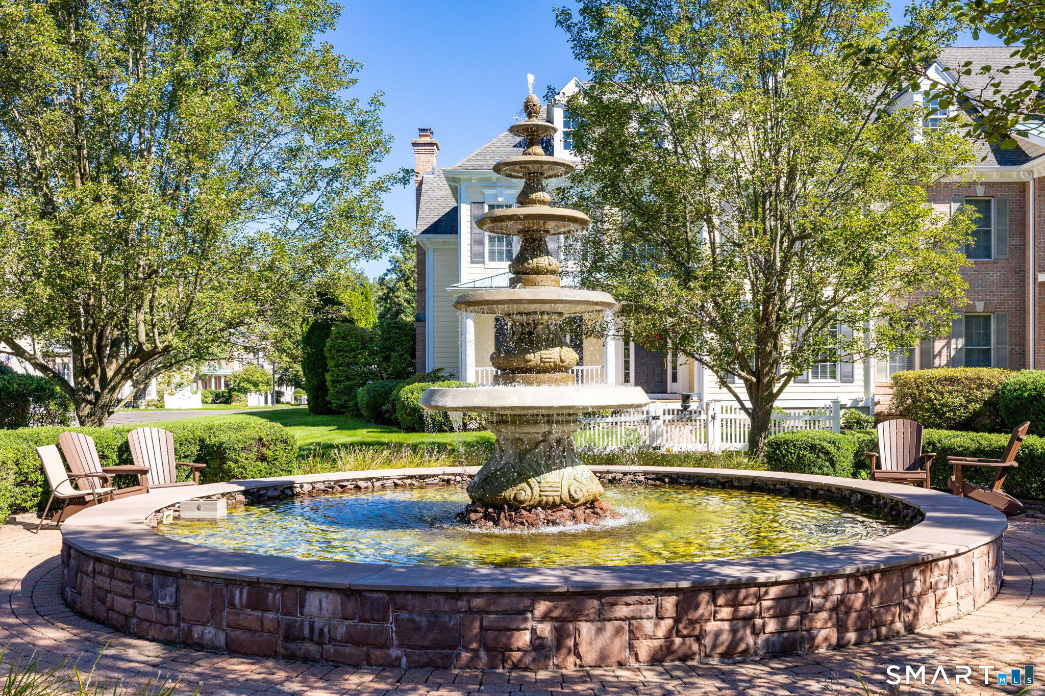8 Billingsgate Drive Simsbury CT 06070