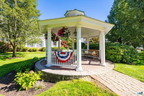 8 Billingsgate Drive Simsbury CT 06070