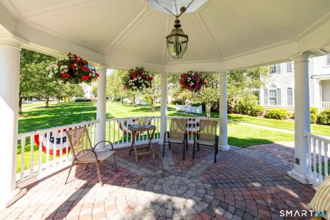 8 Billingsgate Drive Simsbury CT 06070