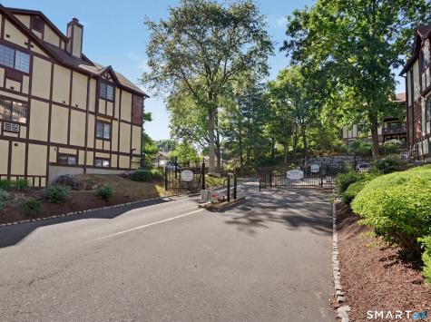31 Teresa Place Bridgeport CT 06606