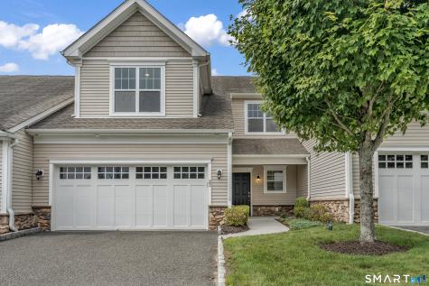 23 Woods Lane Newtown CT 06470