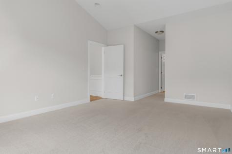 23 Woods Lane Newtown CT 06470