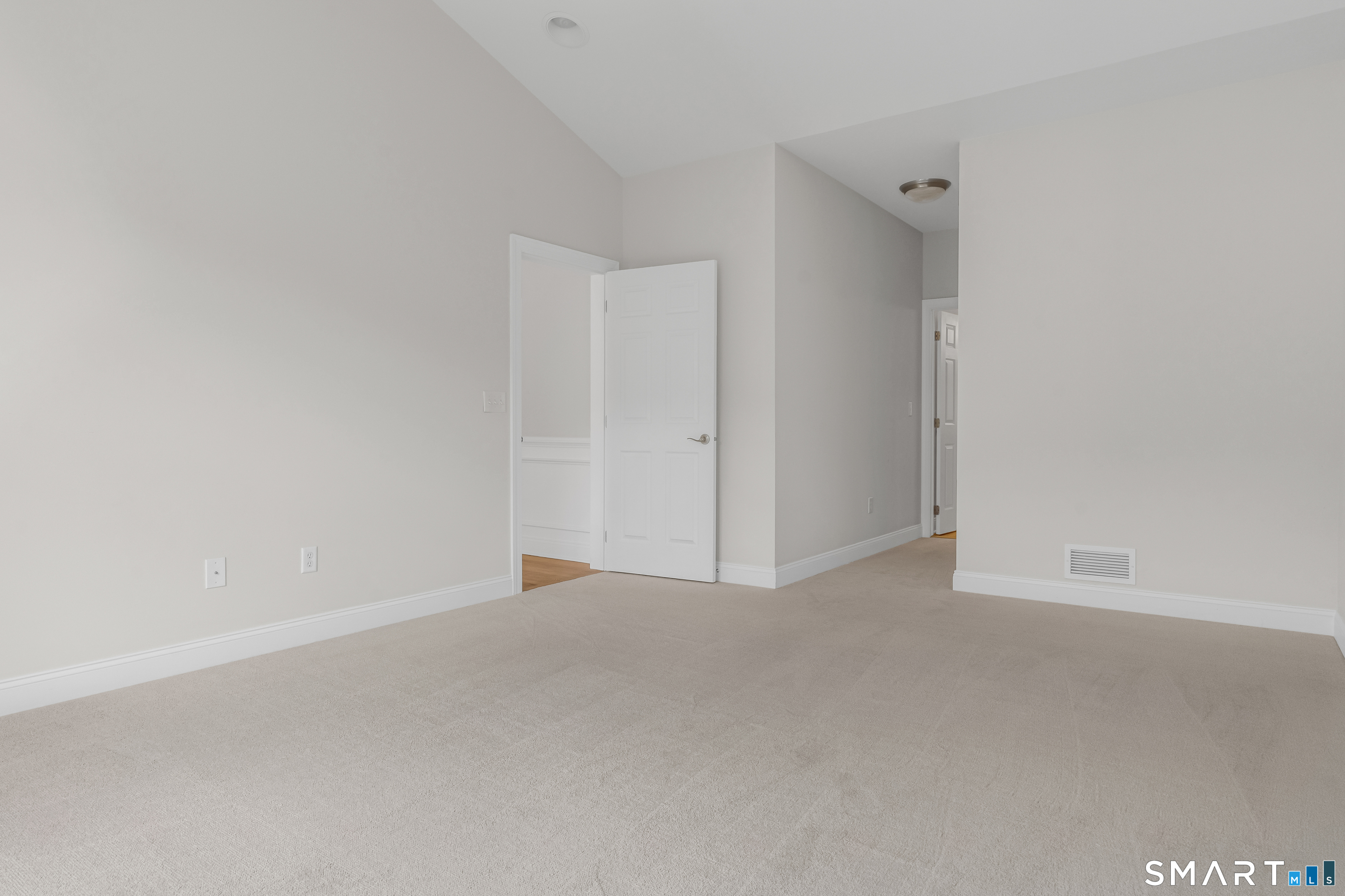 23 Woods Lane Newtown CT 06470