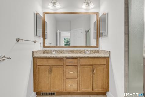 23 Woods Lane Newtown CT 06470