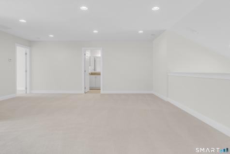 23 Woods Lane Newtown CT 06470