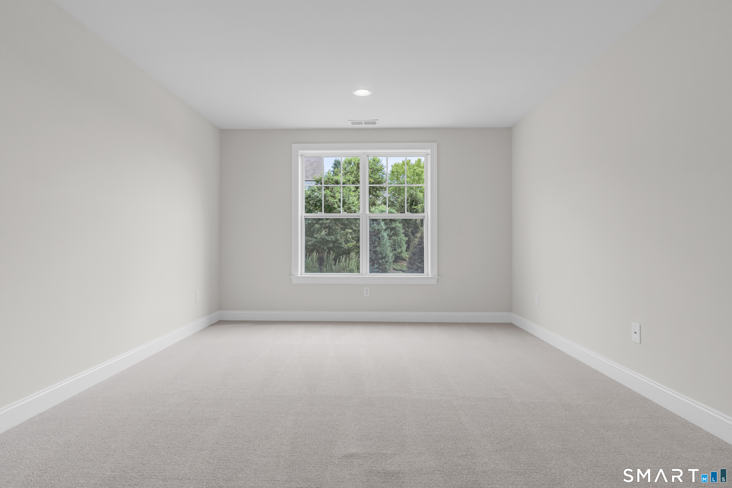 23 Woods Lane Newtown CT 06470