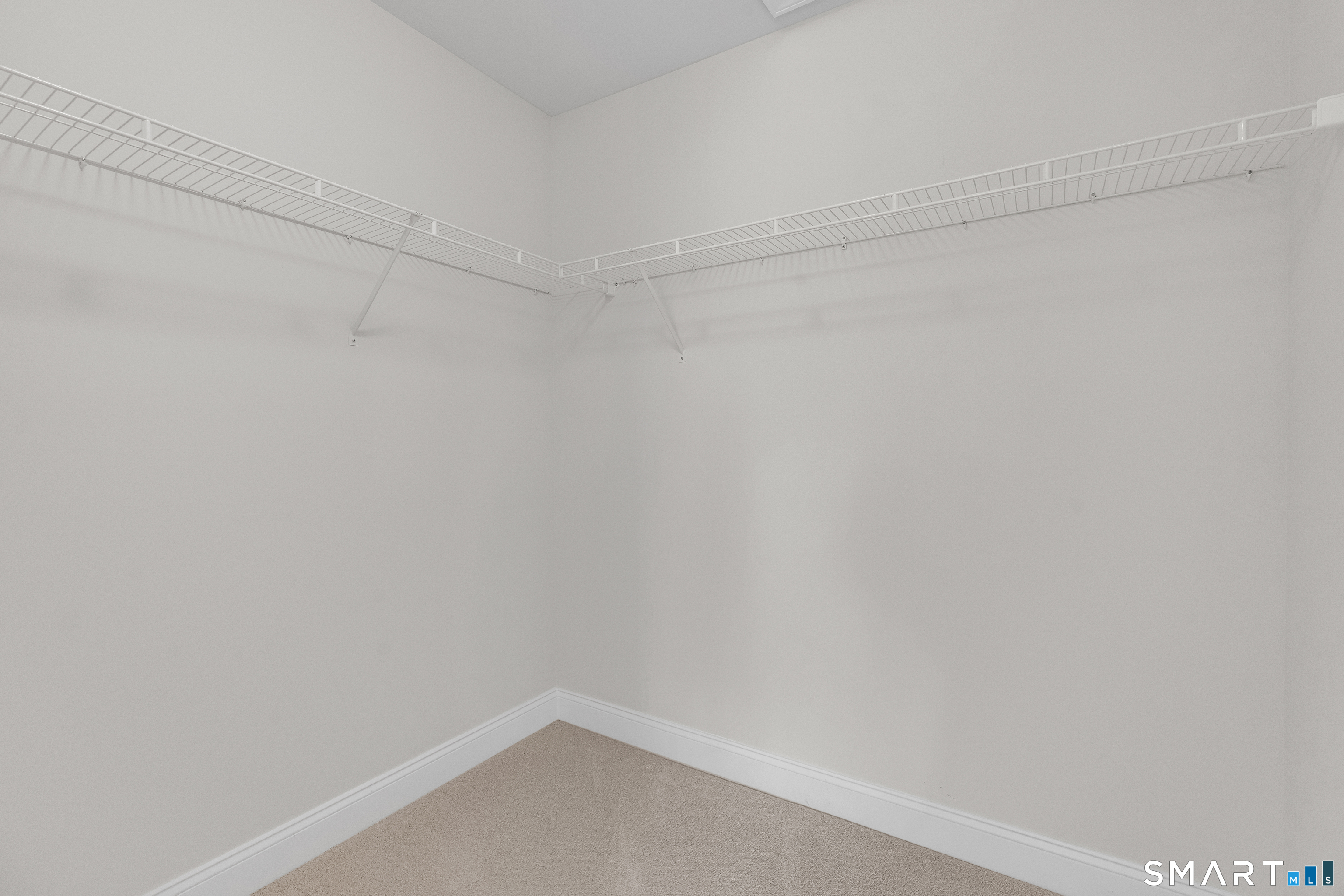 23 Woods Lane Newtown CT 06470
