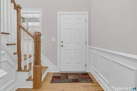 23 Woods Lane Newtown CT 06470