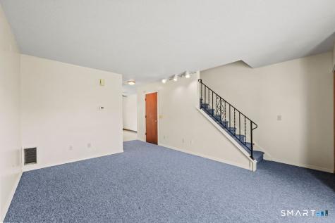15 Crest Street West Haven CT 06516