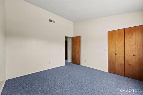 15 Crest Street West Haven CT 06516