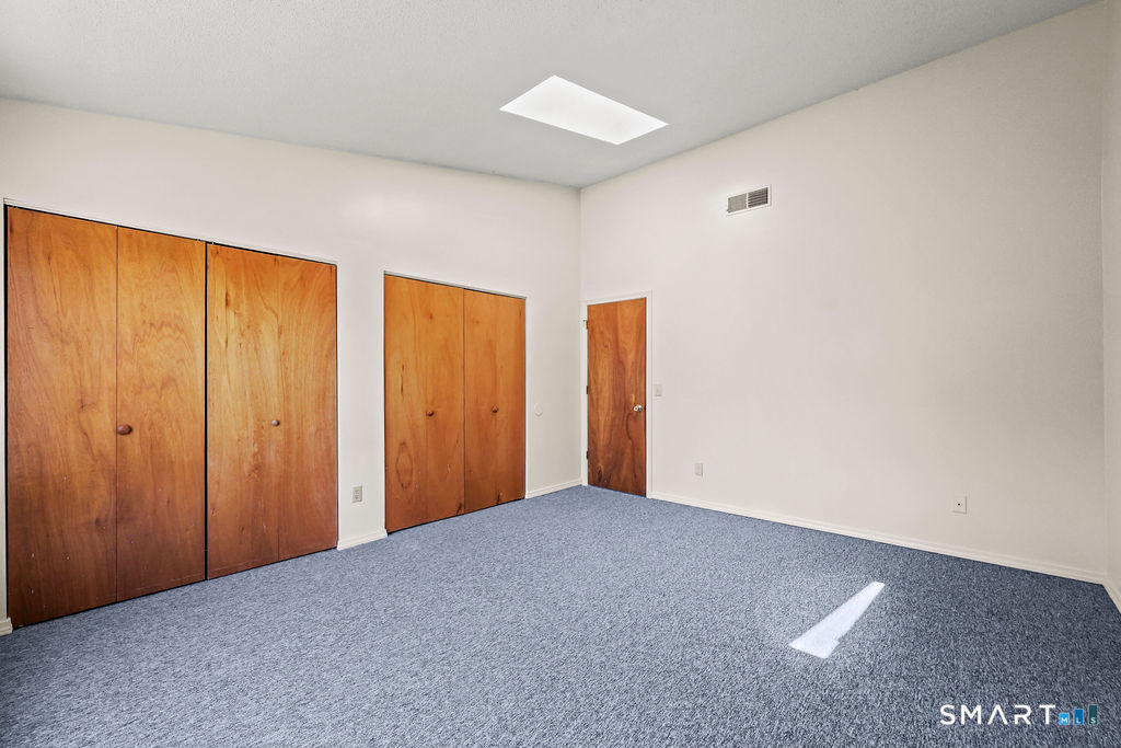 15 Crest Street West Haven CT 06516