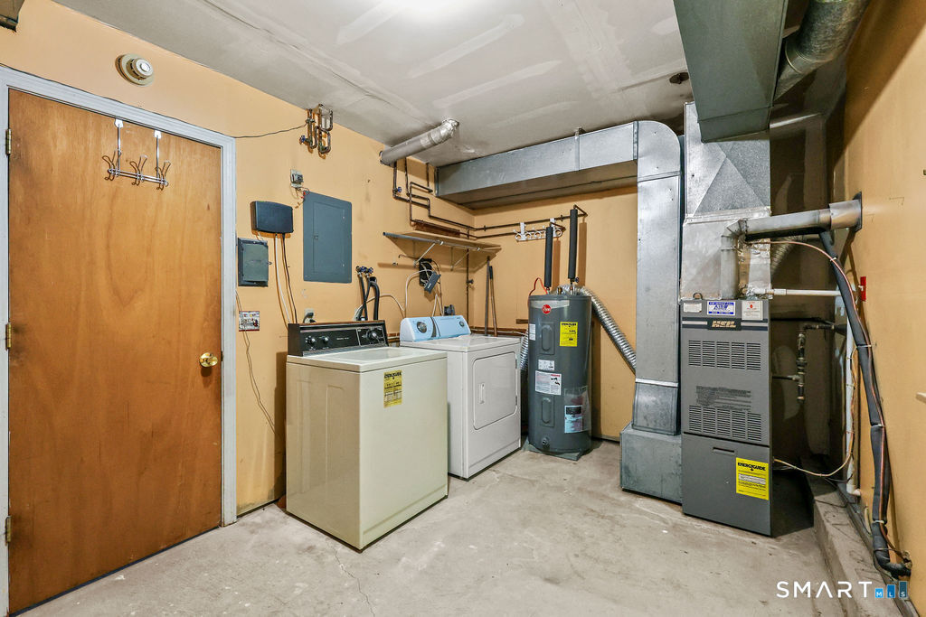 15 Crest Street West Haven CT 06516