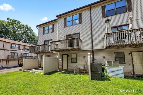 15 Crest Street West Haven CT 06516