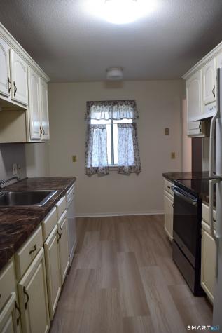 464 Heritage Village Southbury CT 06488