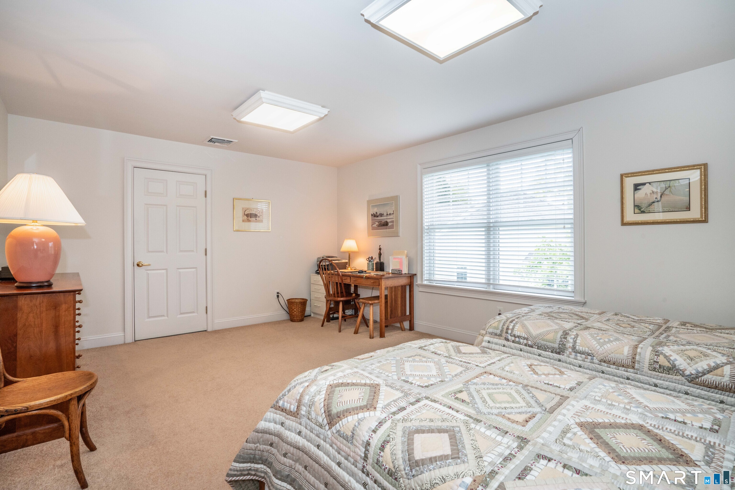 6 Spy Glass Circle Bloomfield CT 06002