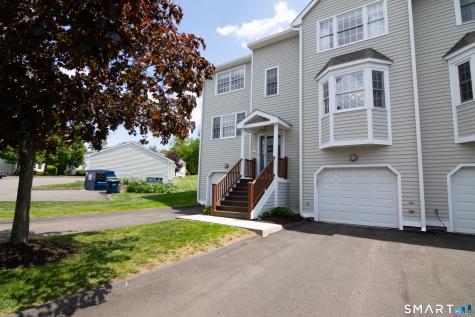 19 Saint Andrews Circle Wallingford CT 06492