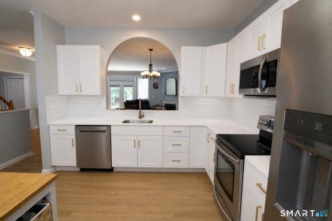 19 Saint Andrews Circle Wallingford CT 06492