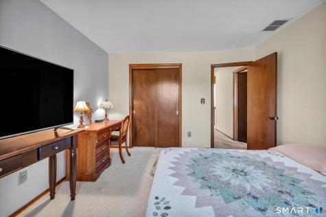 95 Copper Beech Drive Rocky Hill CT 06067