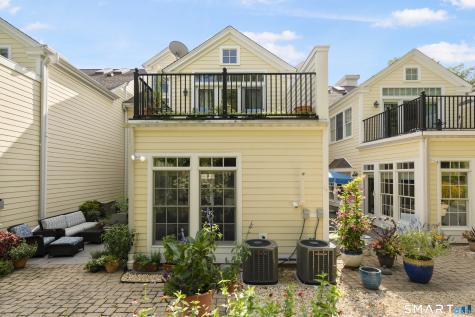 122 North Fair Street Guilford CT 06437