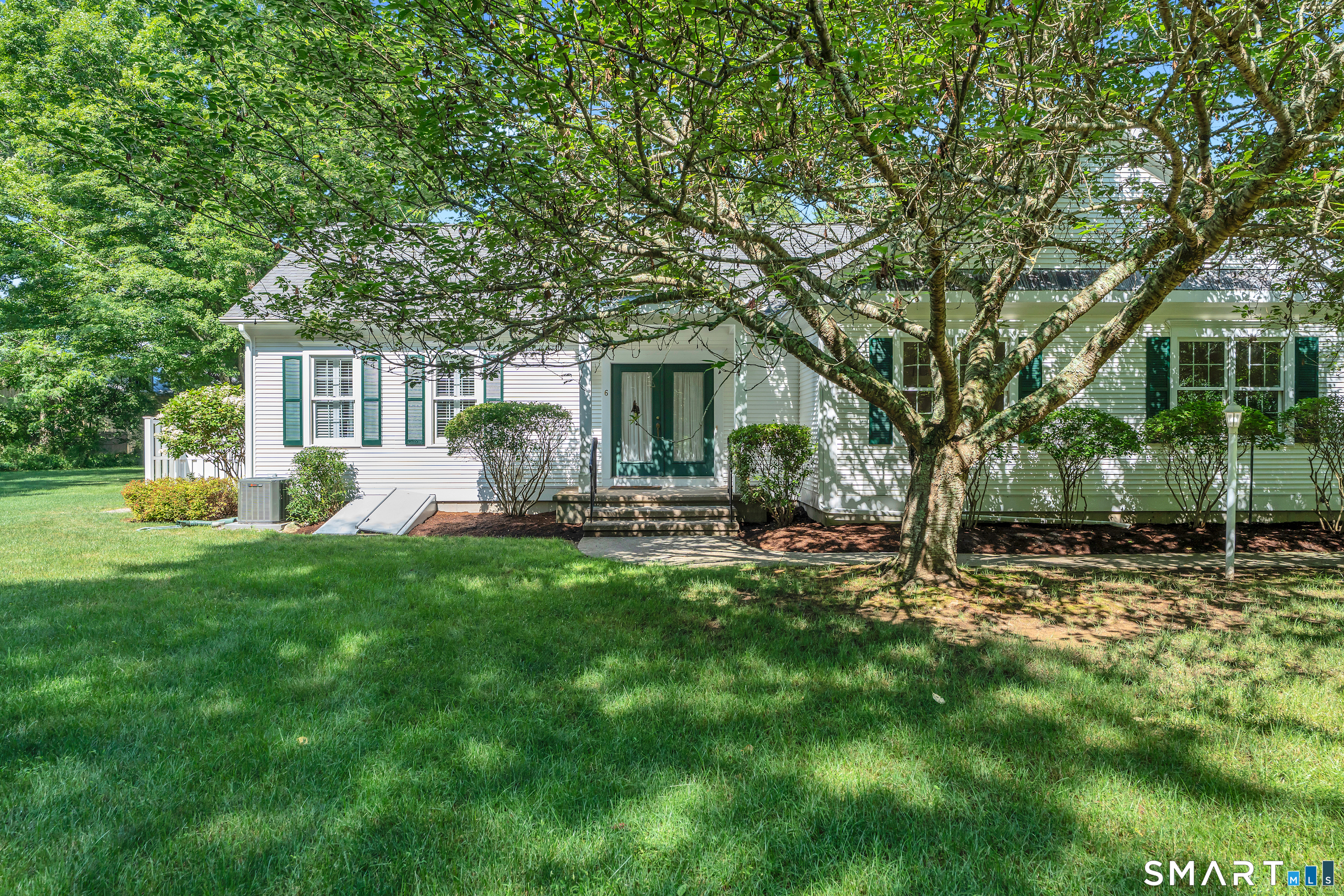 6 Wyckford Lane Old Lyme CT 06371