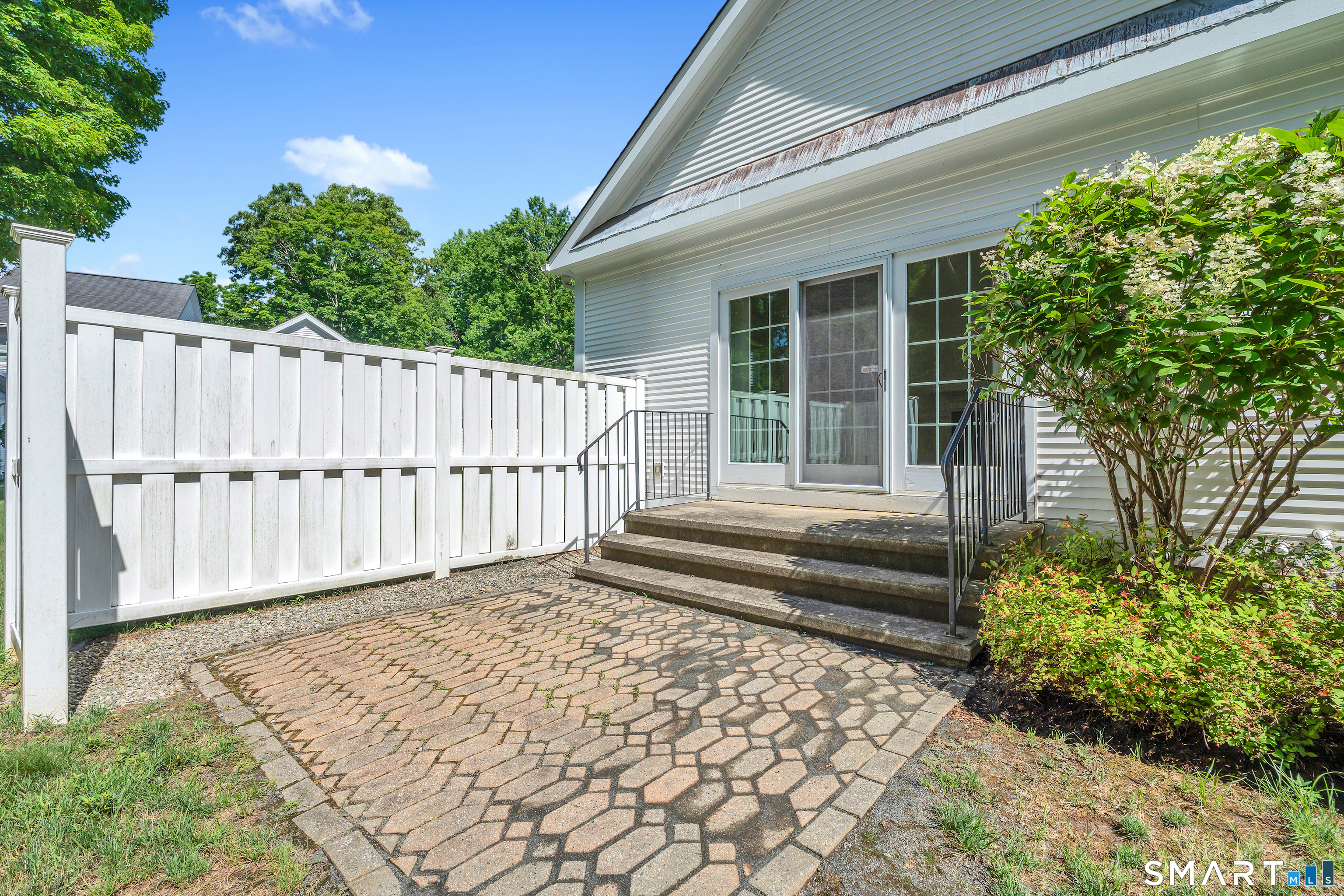 6 Wyckford Lane Old Lyme CT 06371