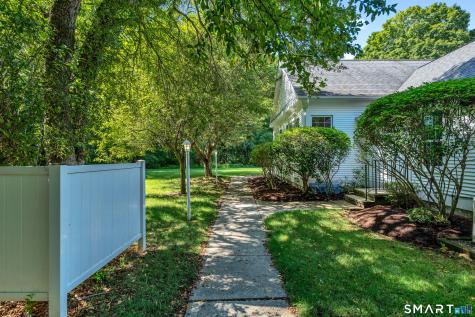 6 Wyckford Lane Old Lyme CT 06371