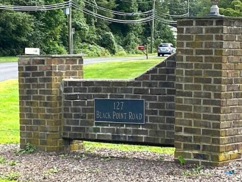 127 Black Point Road East Lyme CT 06357